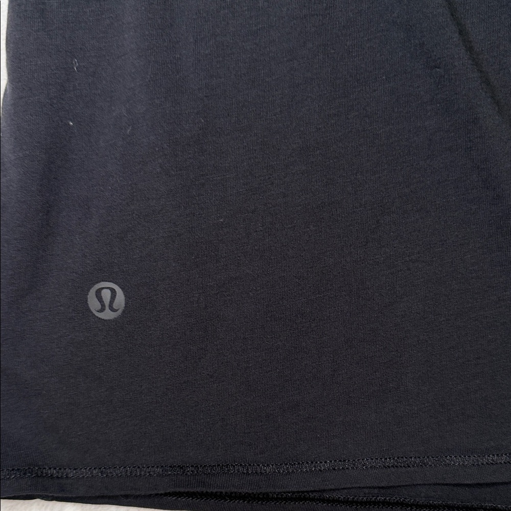 Lululemon Muscle Tee - Picture 4 of 9